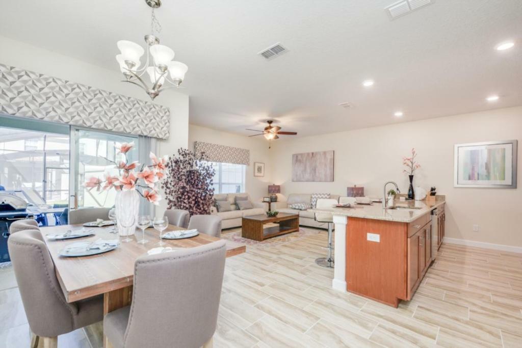 Pleasant House In Storey Lake Near Disney Kissimmee Exterior foto